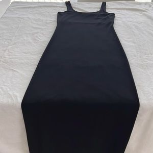 Black long dress straight tube dress.